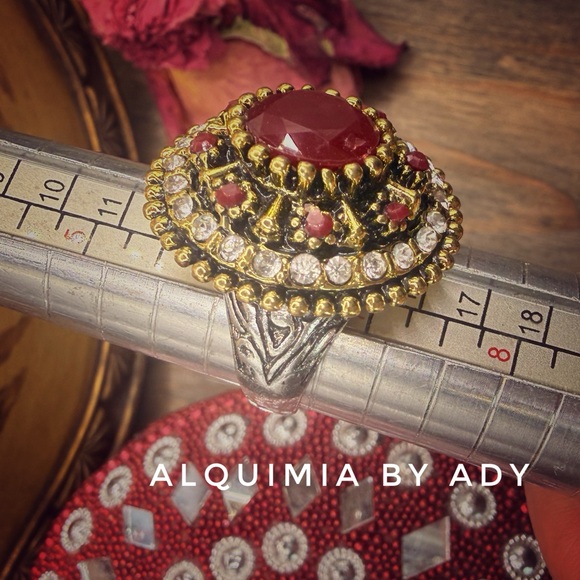 Rhodium golden color Tarnish resistant Crystals BRUTALIST ring - Picture 2 of 3